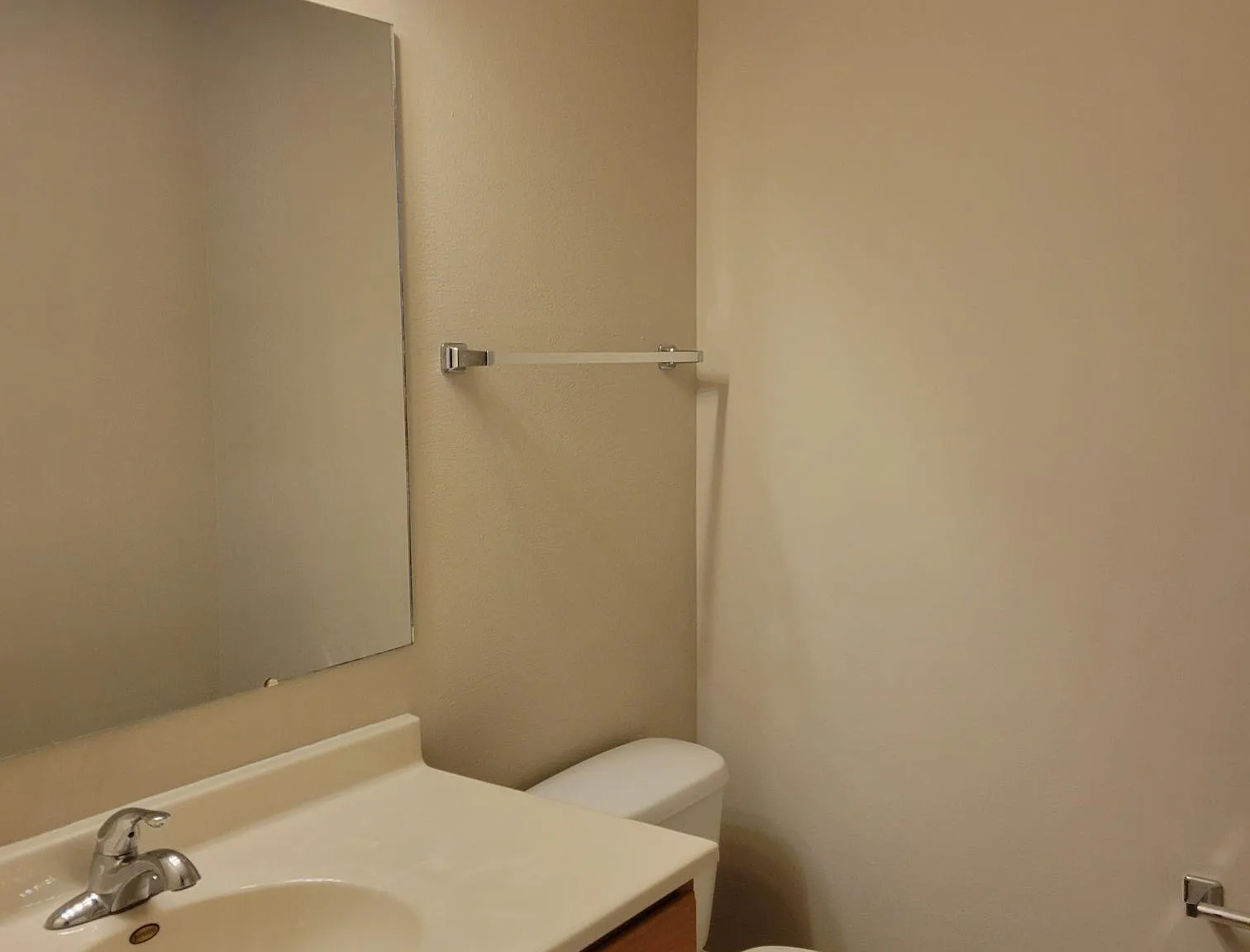 2 bed, 1.5 bath, 1280 sqft, $1,475 — Photo 3