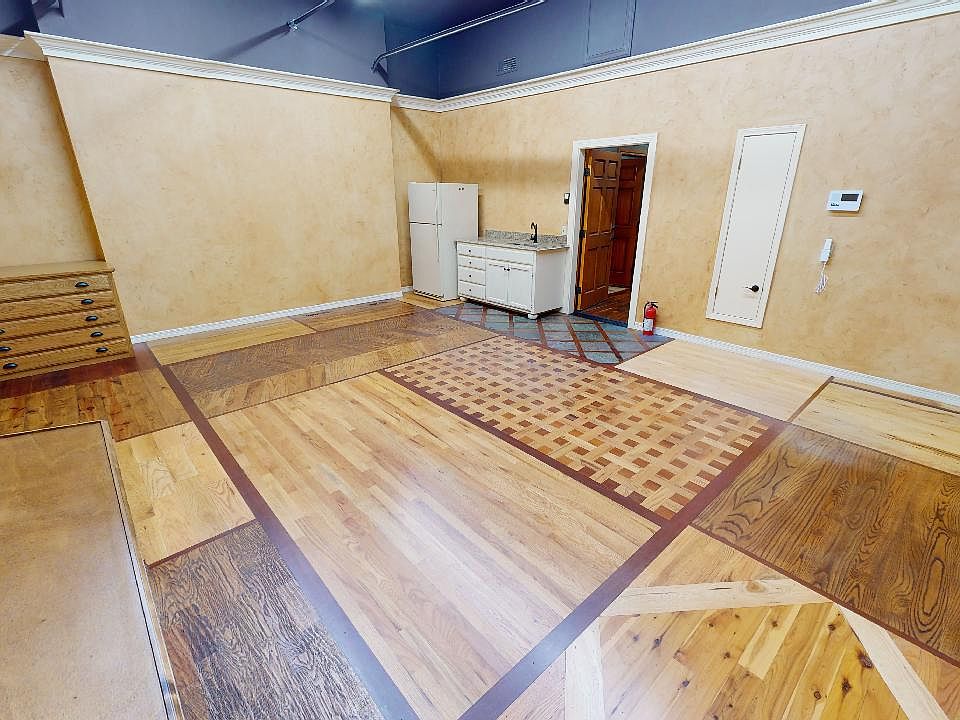 1st image of 5411 E 15th St #1