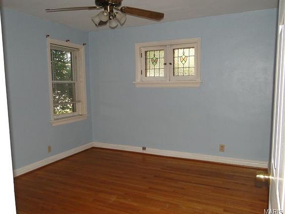 5th image of 3833 Blow St