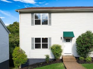 3321B Niagara Dr, Nashville, TN 37214