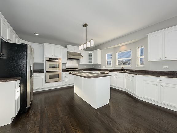 4th image of 13454 Blackstone Ln