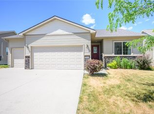701 SE 12th St, Grimes, IA 50111