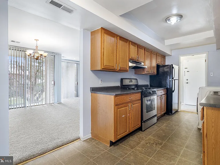 10239 Prince Pl #26-102 — Photo 13