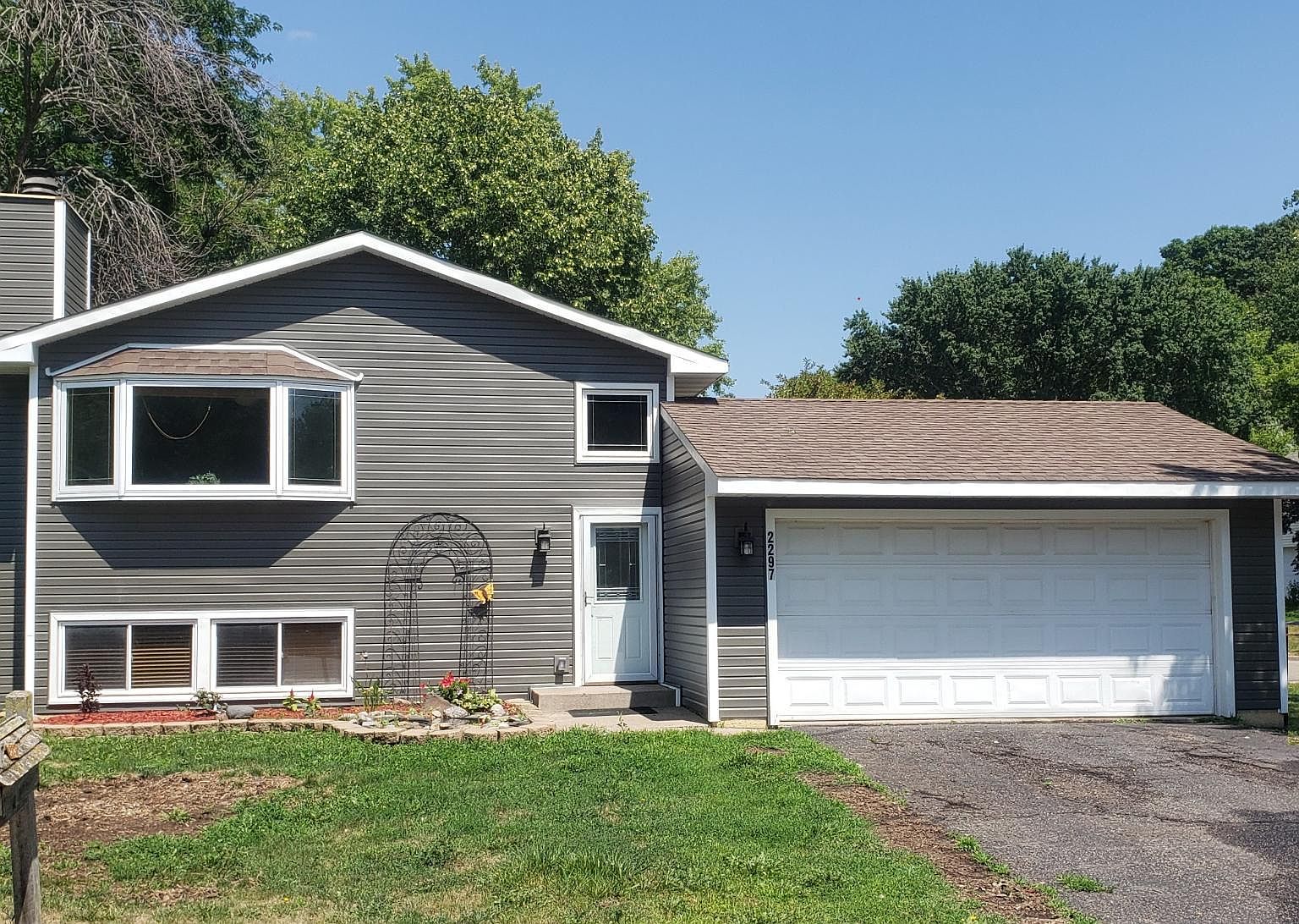 2297 Caulfield Plz, Woodbury, MN 55125 Zillow