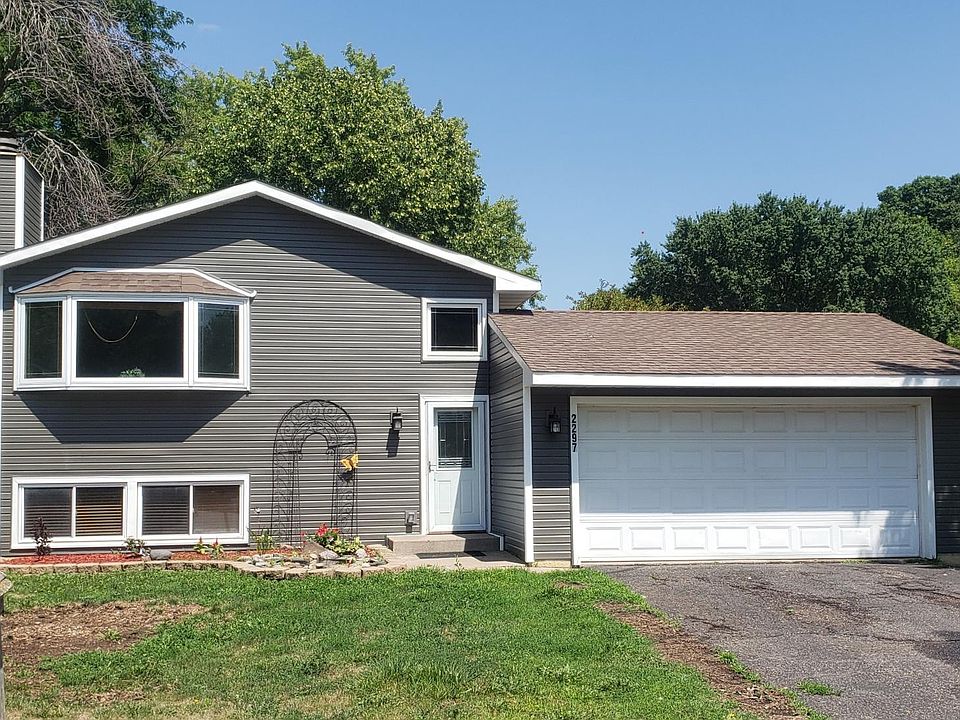 2297 Caulfield Plz, Woodbury, MN 55125 Zillow