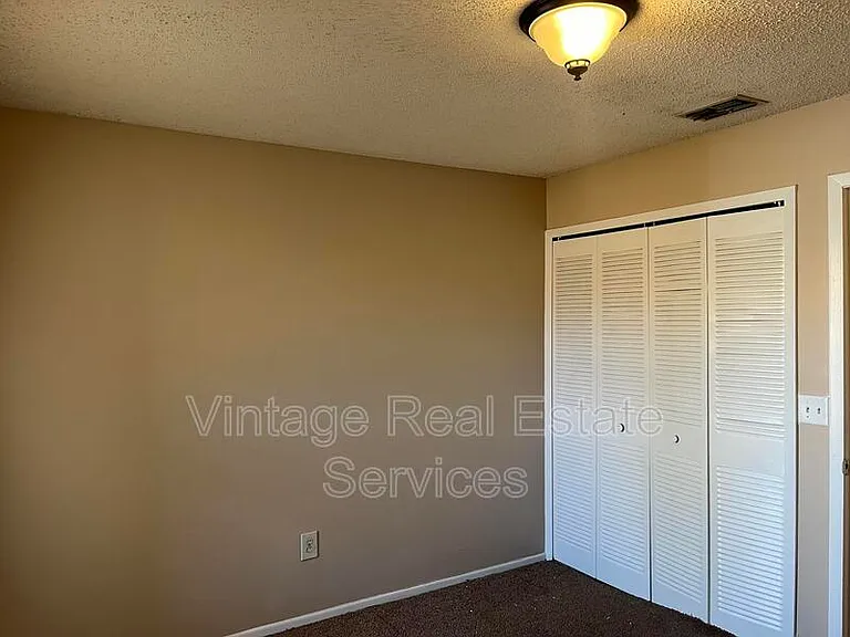 7708 Gulf Ct — Photo 14