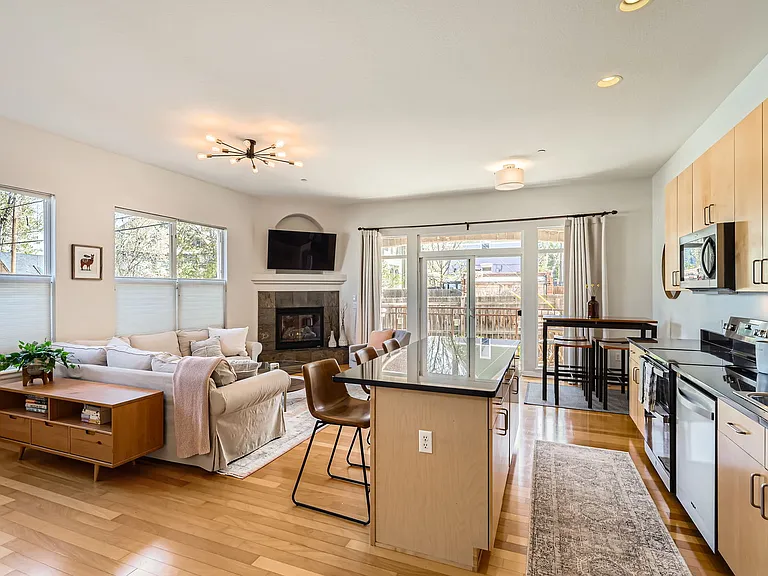 2100 N Humboldt St #105 — Photo 1