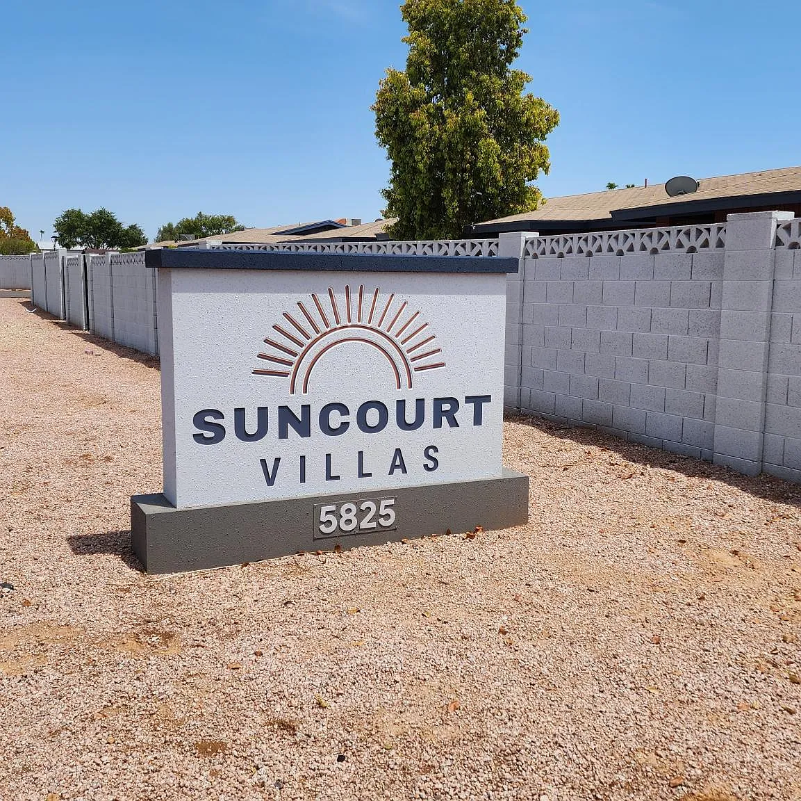 Suncourt — Photo 1