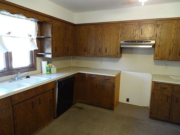 5th image of 813 E 50th Ave N