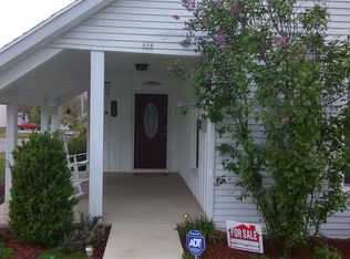 604 E Oak St, Boonville, IN 47601