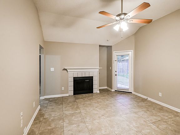 4th image of 3542 E Regency Park Cir