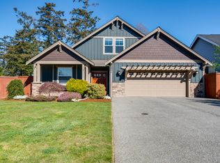 2778 SW Fairway Point Dr, Oak Harbor, WA 98277