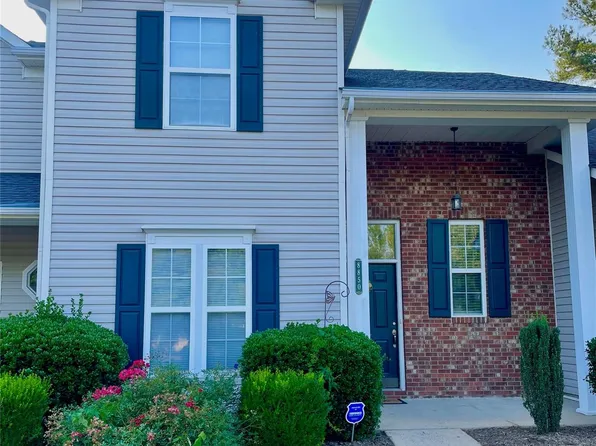 8850 Cinnabay Dr, Charlotte, NC 28216