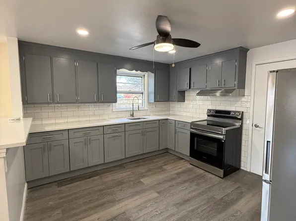 123 Summerfield Ave, Bridgeport, CT 06610