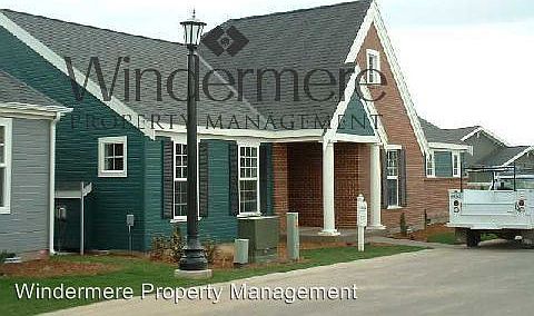 1st image of 1006 SE Creekside Dr