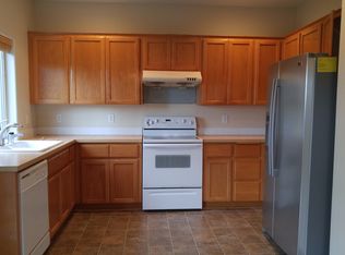 336 Quail Run Cir, Woodburn, OR 97071