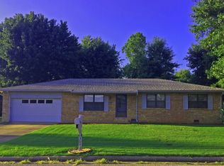 1309 W Callahan Dr, Rogers, AR 72758