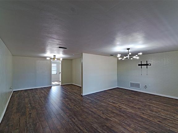 5th image of 7511 TYSON DRIVE