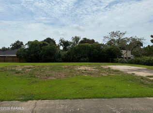 124 Charles Dr, Lafayette, LA 70508