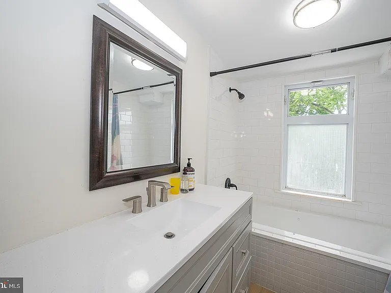 316 Locust Ave — Photo 17