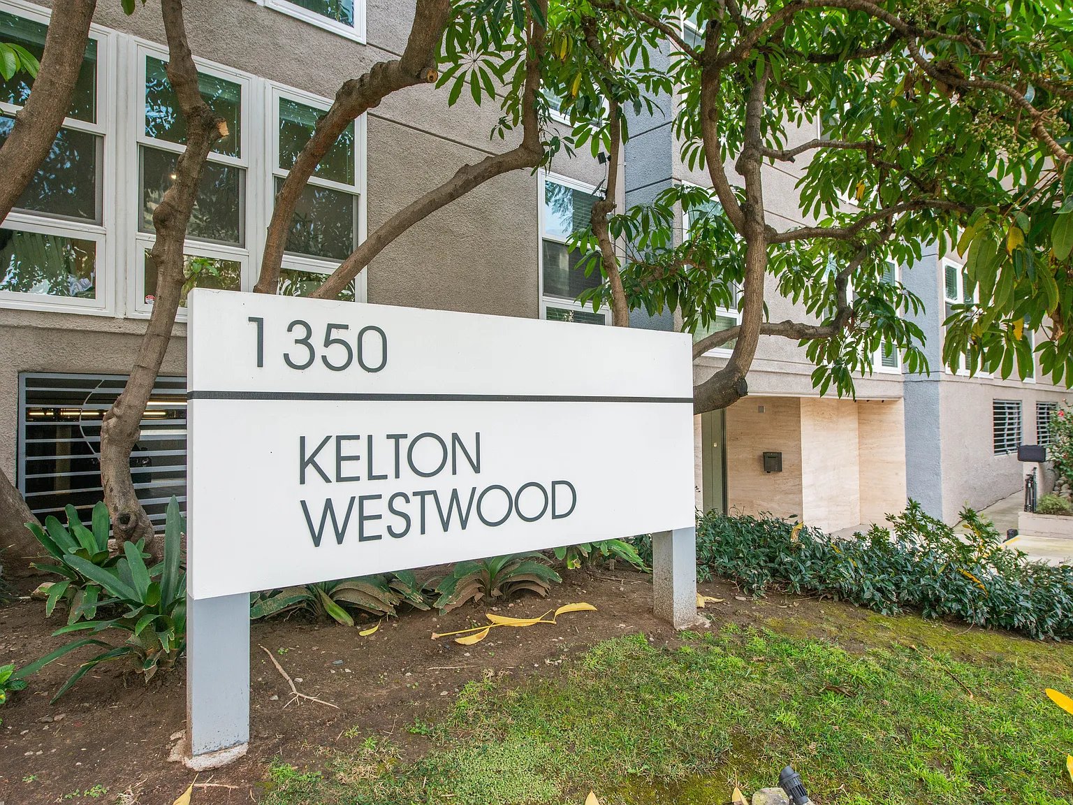 The Kelton Apartments — Photo 2