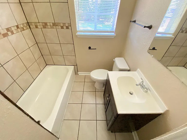 1410 Alta Vista Ave — Photo 11