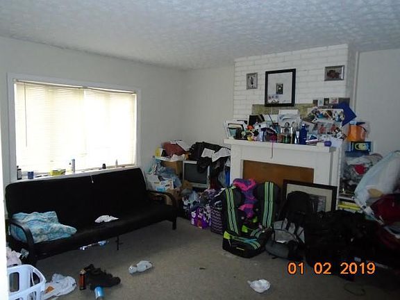 5th image of 2684 Fern Ave