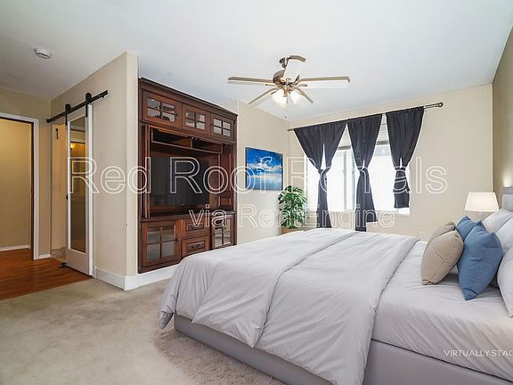 4th image of 9817 185th St E