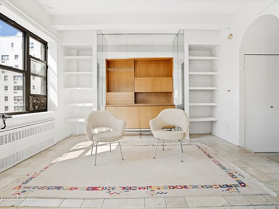 3rd image of 52 E 78th St #9D