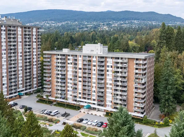 2012 Fullerton Ave #1205, North Vancouver, BC V7P 3E3