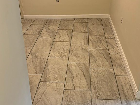 5th image of 54 River St APT 1