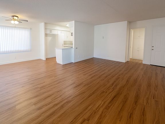 2nd image of 1854-1856 Locust Ave #1854-D