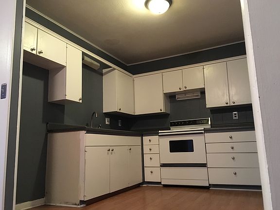 4th image of 35 Gillingham Dr