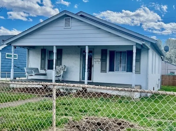 1907 Grant Ave, Saint Albans, WV 25177