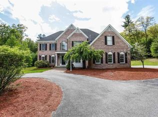 3 Pheasant Hollow Ln, Amherst, NH 03031