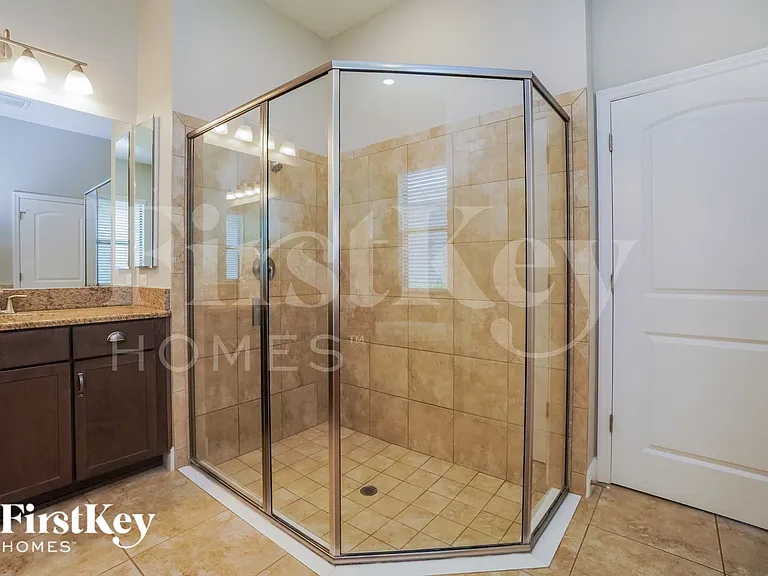 12414 Drakefield Dr — Photo 8