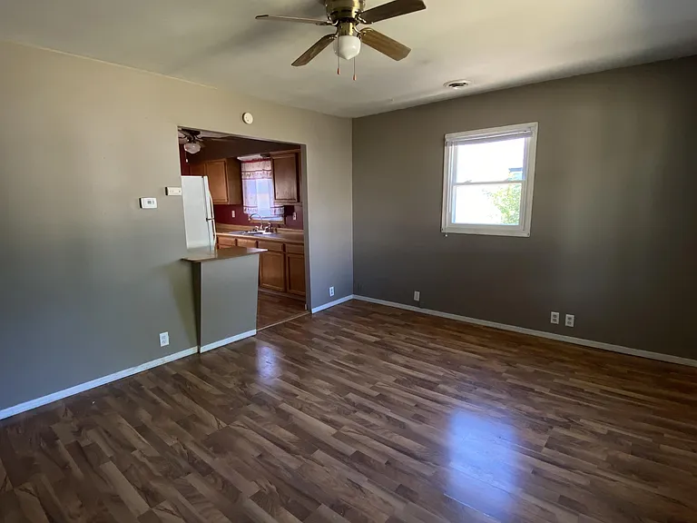1736 W Grand Ave — Photo 1