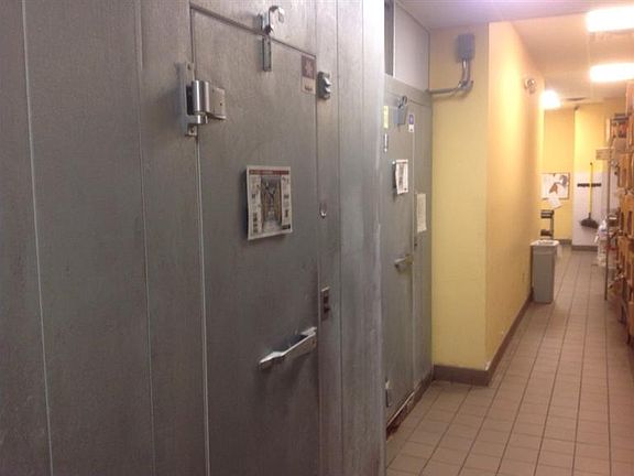 5th image of 3220 N Roosevelt Blvd