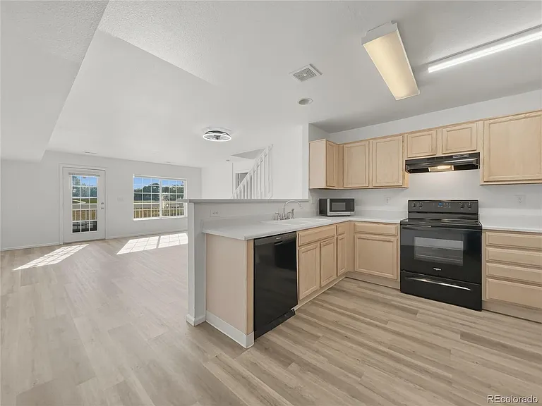 1583 S Danube Way #104 — Photo 2