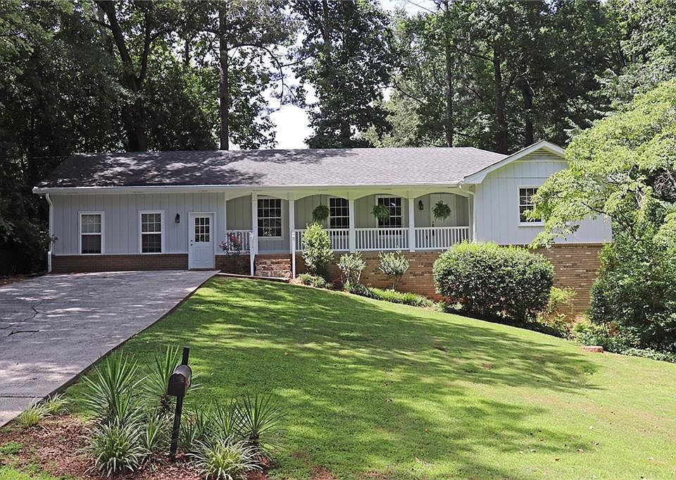 1st image of 1579 Briarwood Ln