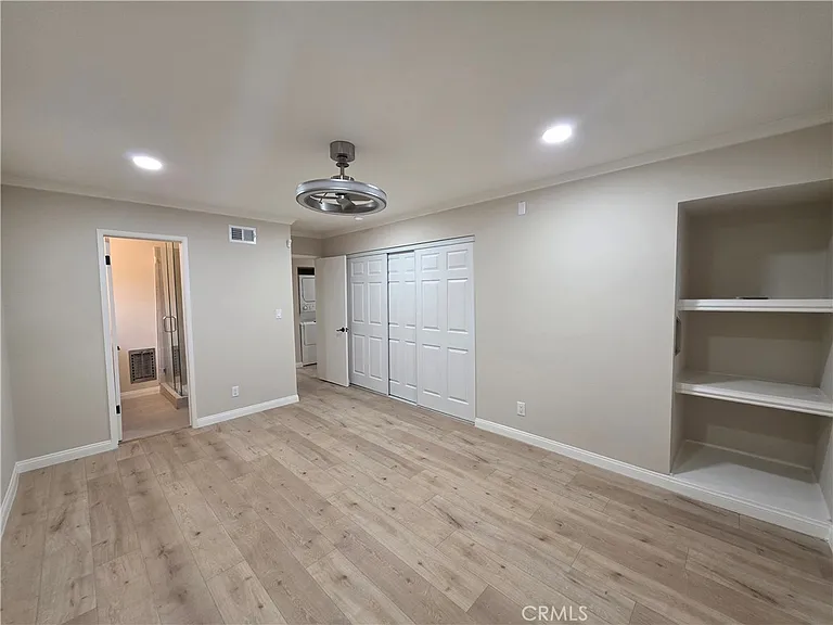 12401 Archwood St #1 — Photo 18