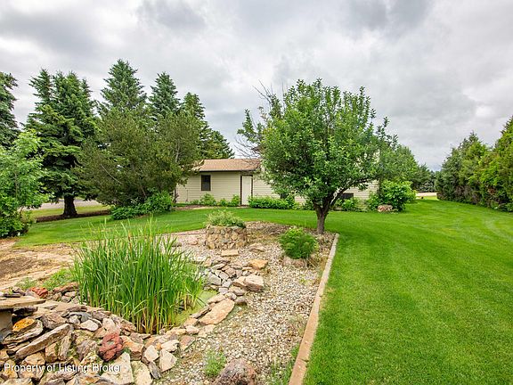 5th image of 3030 Lakeview Dr