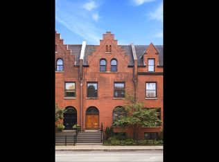 907 W Fullerton Ave, Chicago, IL 60614