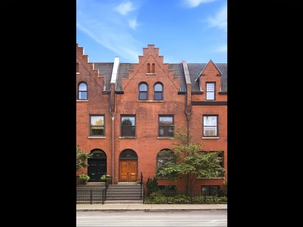 907 W Fullerton Ave, Chicago, IL 60614