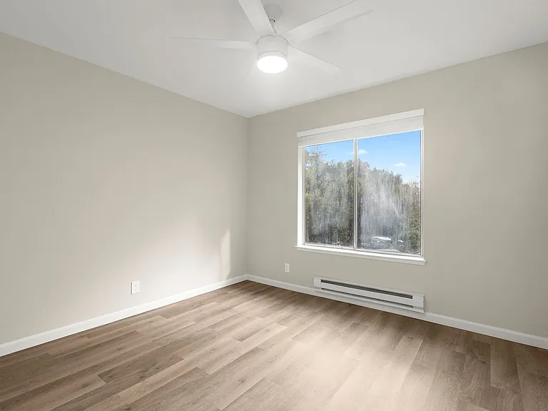 Redwood Creek Villas — Photo 21