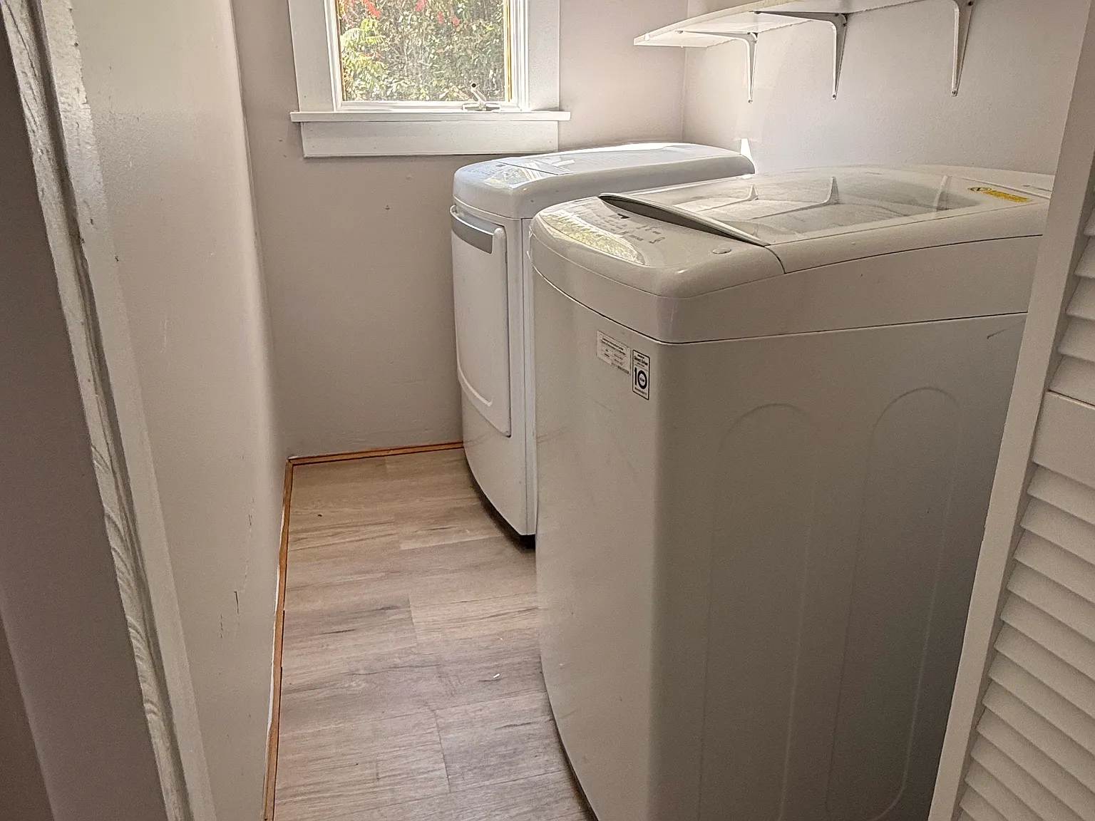 5 bed, 1400 sqft, $2,500 — Photo 4