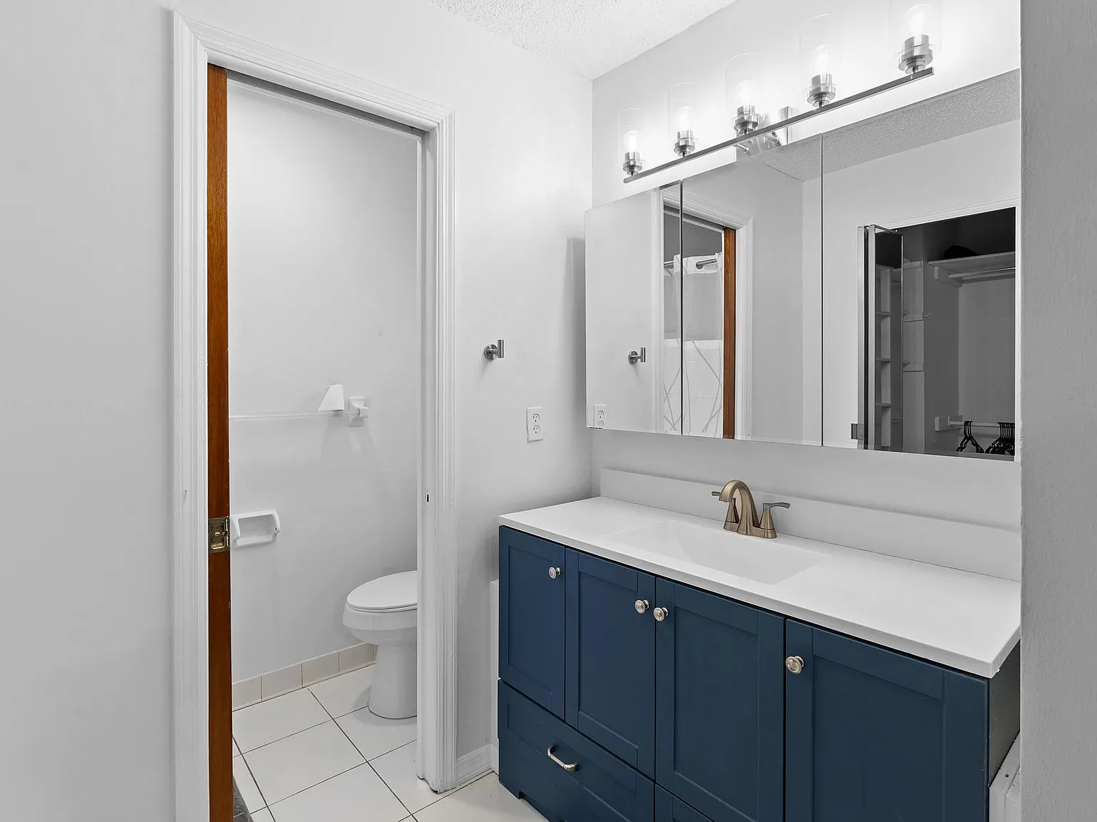 4 bed, 3.0 bath, 2250 sqft, $1,408 — Photo 3