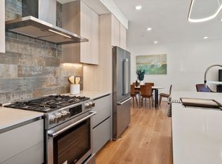 191 Condor St #8, Boston, MA 02128