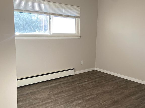 4th image of 1215 Queen Anne Ave N APT 5