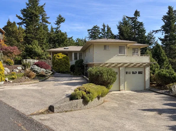 692 Umpqua Place, La Conner, WA 98257